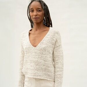 ISO: LAUREN MANOOGIAN Marl V Neck Sweater XS/S